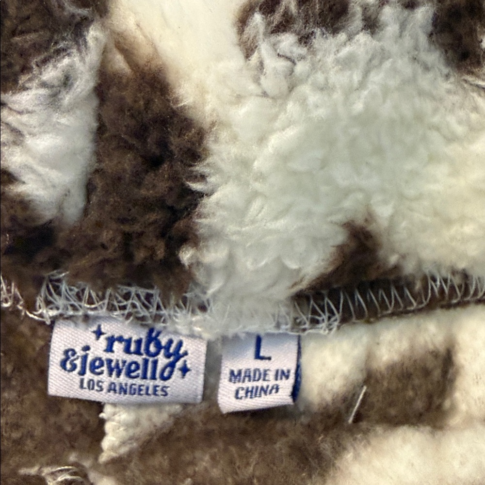 RUBY & JEWEL MATCHING FUZZY VEST AND SHORTS BROWN AND WHITE COW PRINT. - Picture 5 of 8
